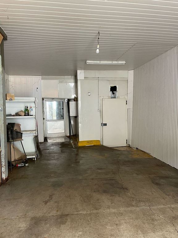 Garage BLESLE 38500€ Agence Terres d'Immo Garage BLESLE 38500€ Agence Terres d'Immo