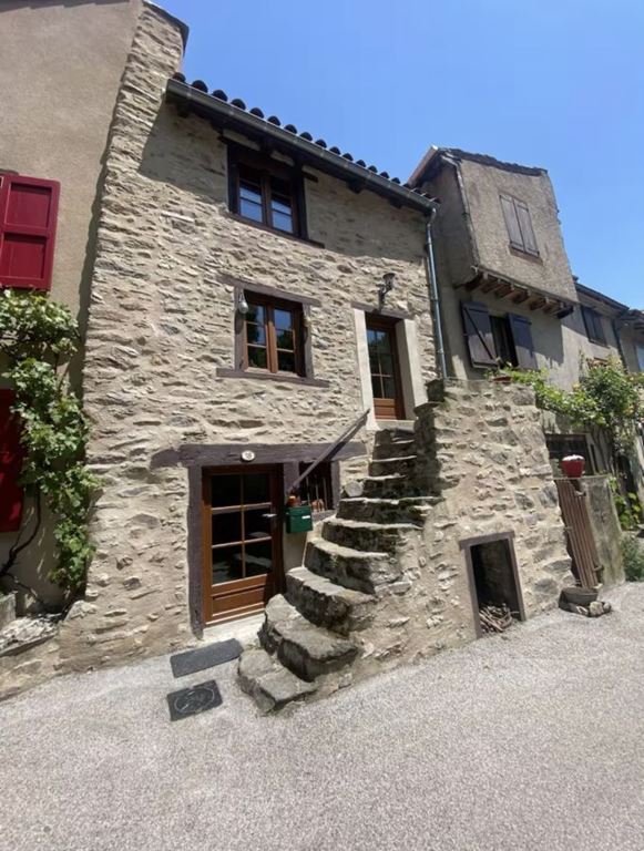 Maison de village BLESLE 132000€ Agence Terres d'Immo Maison de village BLESLE 132000€ Agence Terres d'Immo