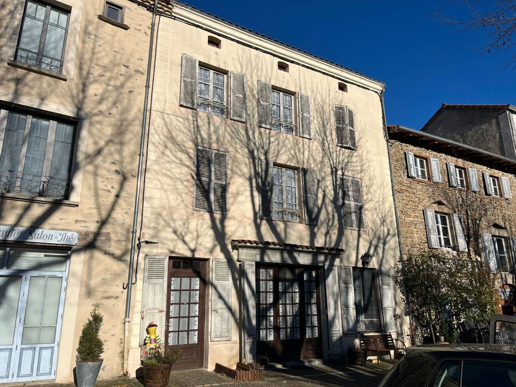 Maison BLESLE 137800€ Agence Terres d'Immo Maison BLESLE 137800€ Agence Terres d'Immo